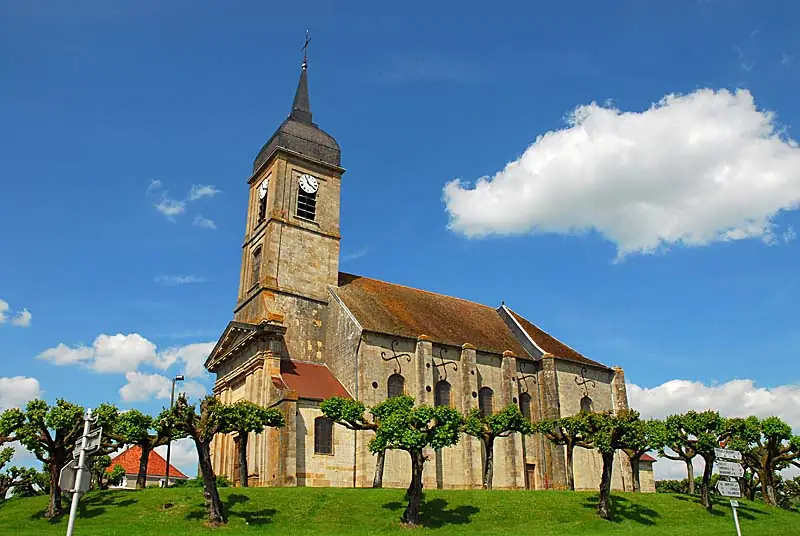 Eglise de la Nativité-de-Notre-Dame de neuilly-l'Evêque