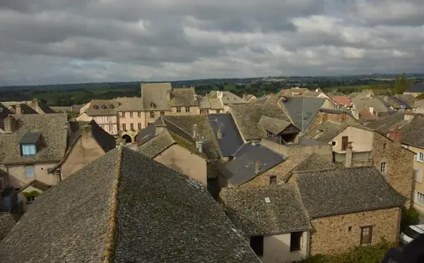 Visitez Sauveterre-de-Rouergue