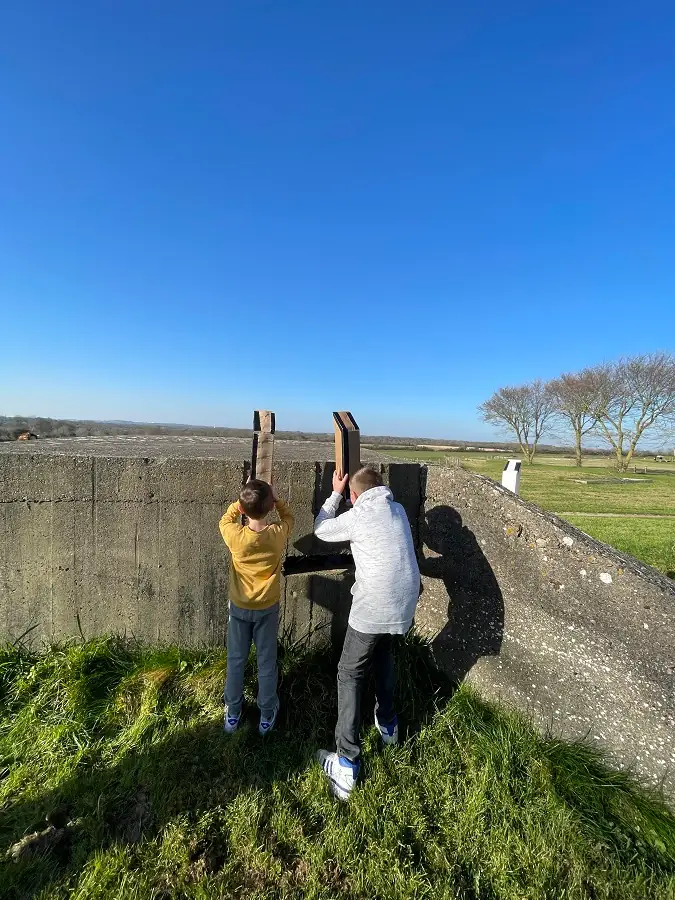 Atelier enfants > Réalise ton périscope !