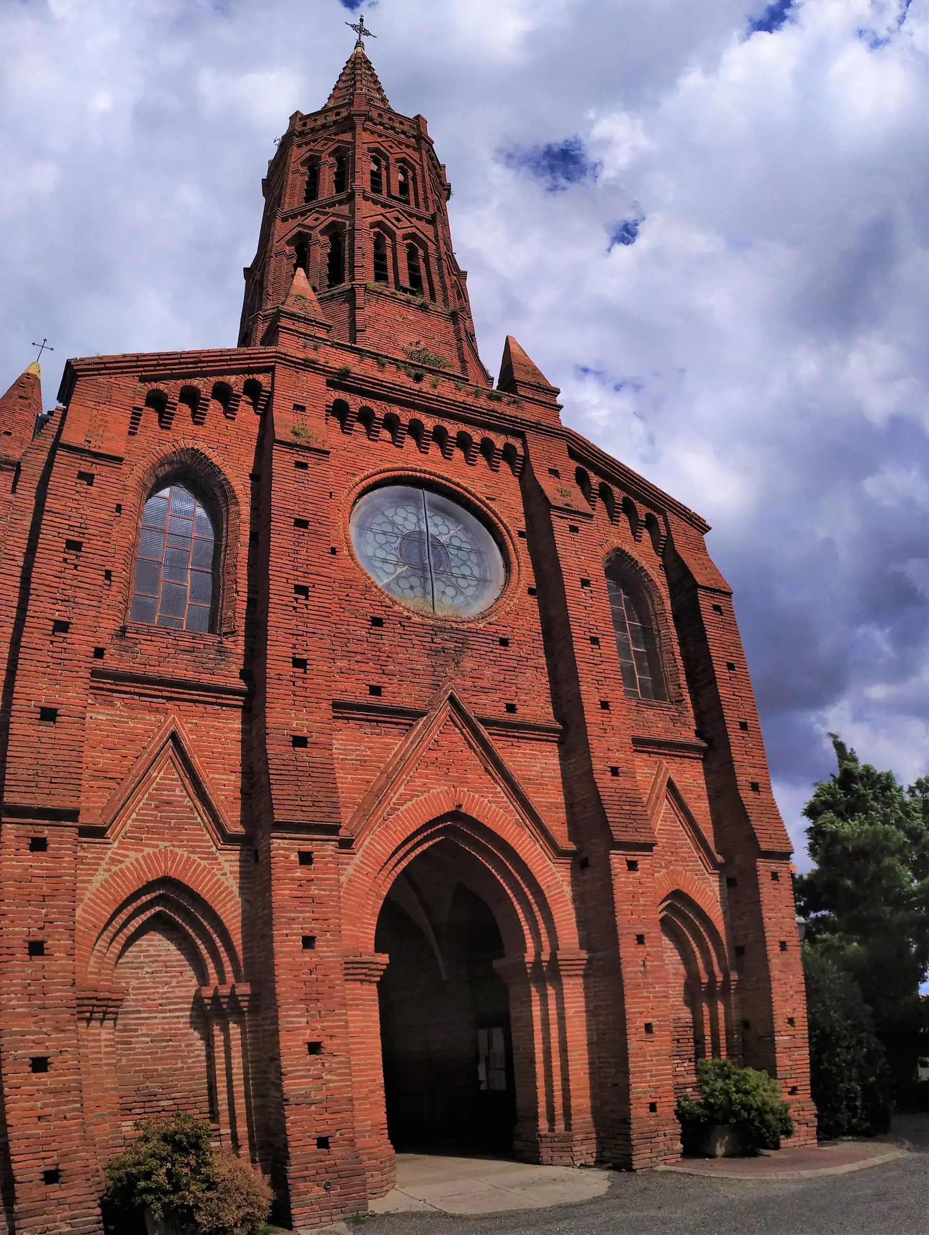 L'EGLISE SAINT-LAURENT