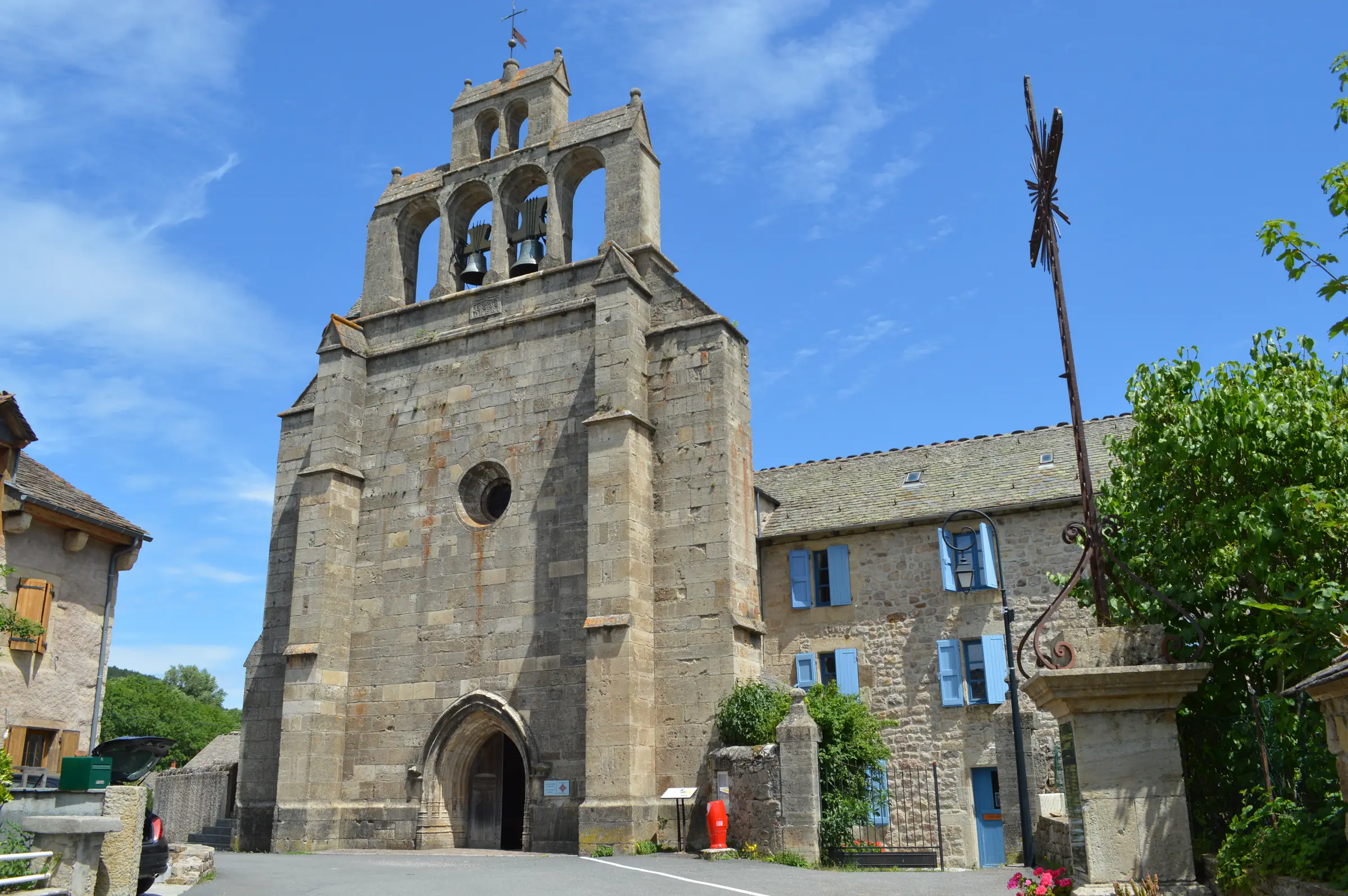 EGLISE SAINT-PIERRE D'ALLENC